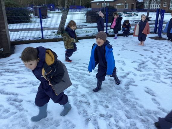 Year 1KON Fun in the Snow